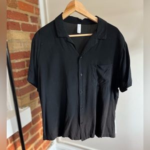 American Apparel Shirt Sleeve Button-down Size Large